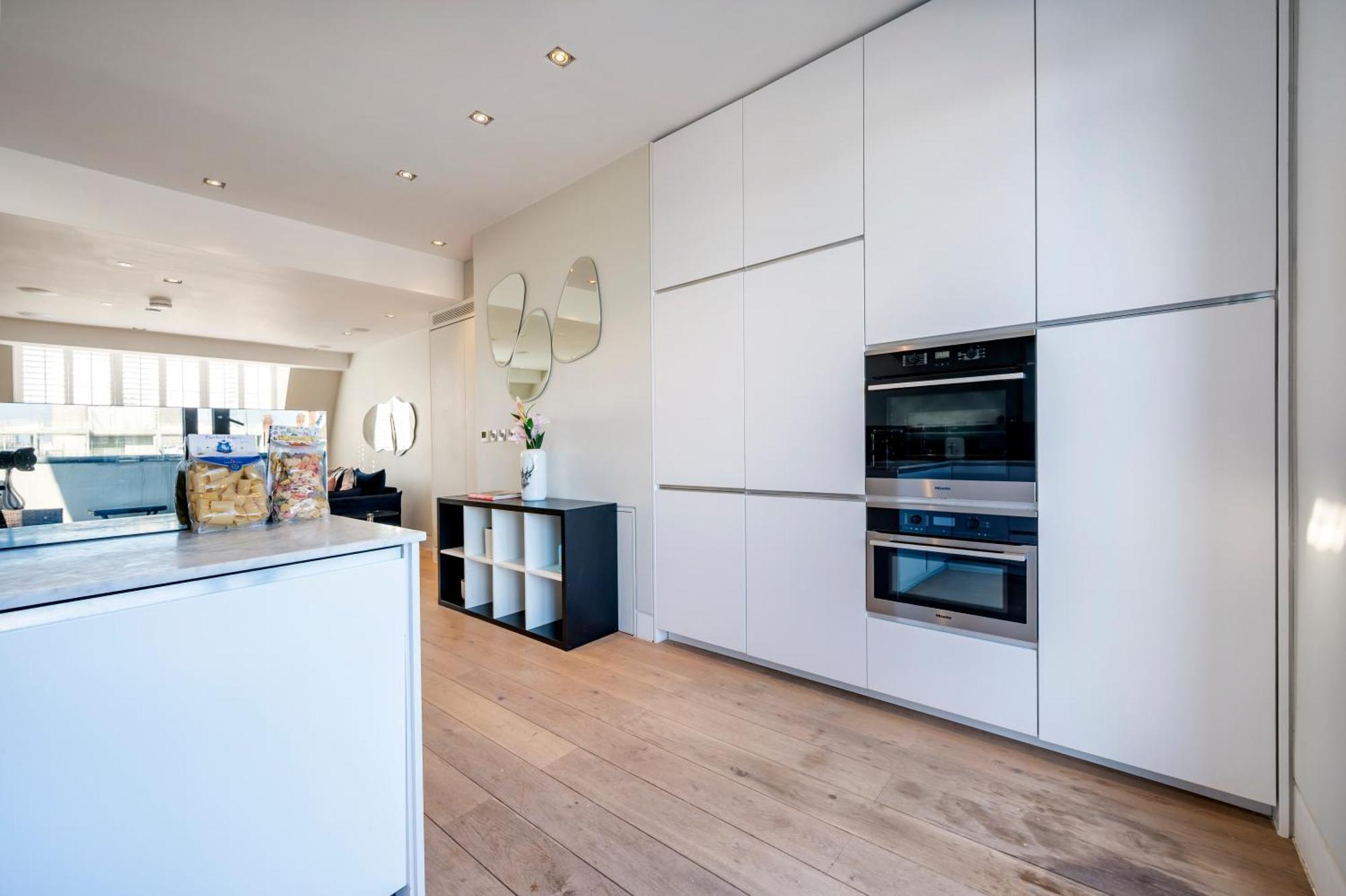 Arcore Premium Bloomsbury *