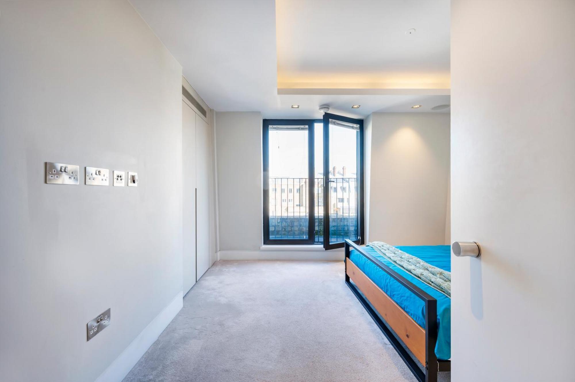 Arcore Premium Bloomsbury