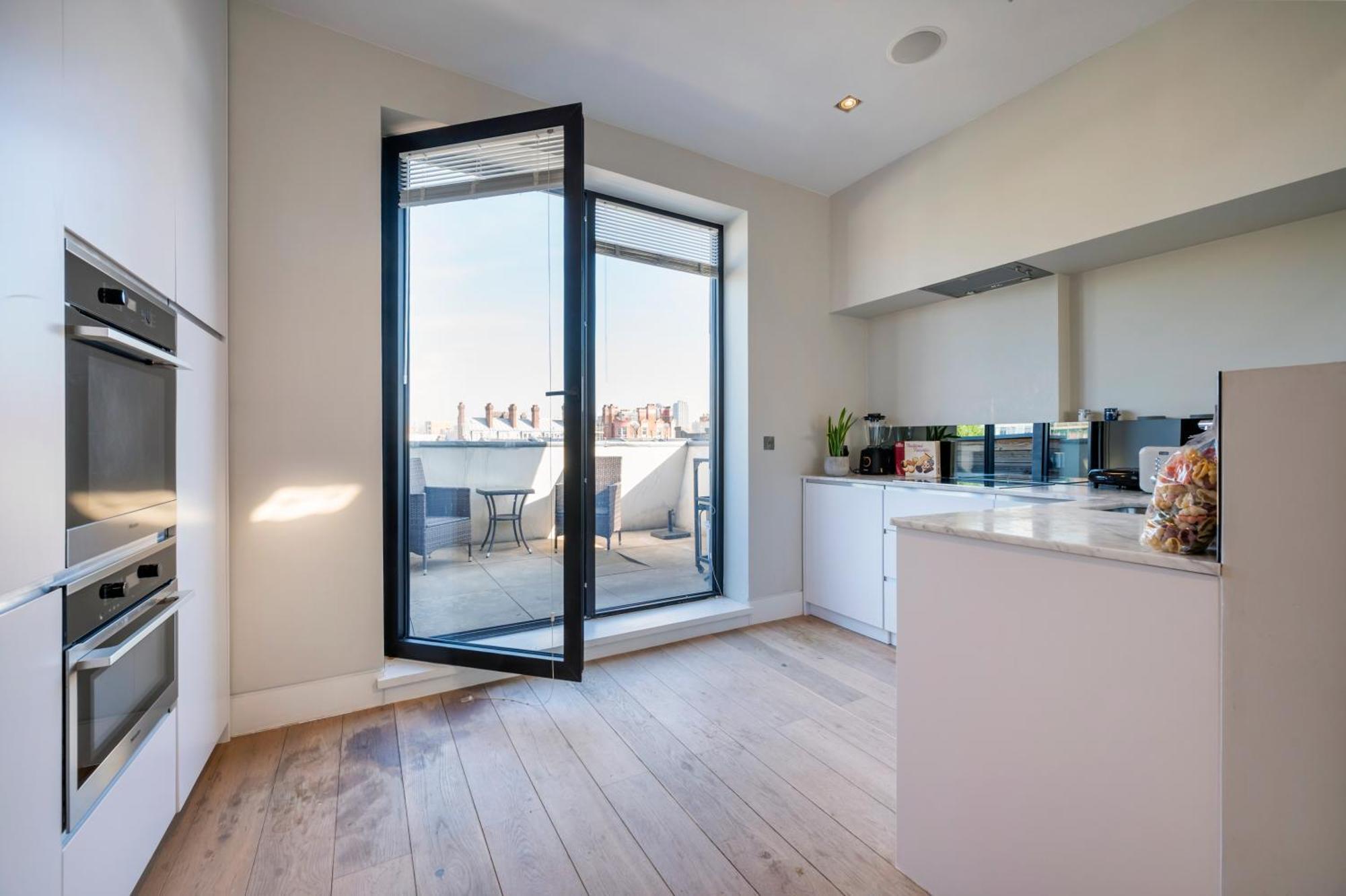 Arcore Premium Bloomsbury Apartment London