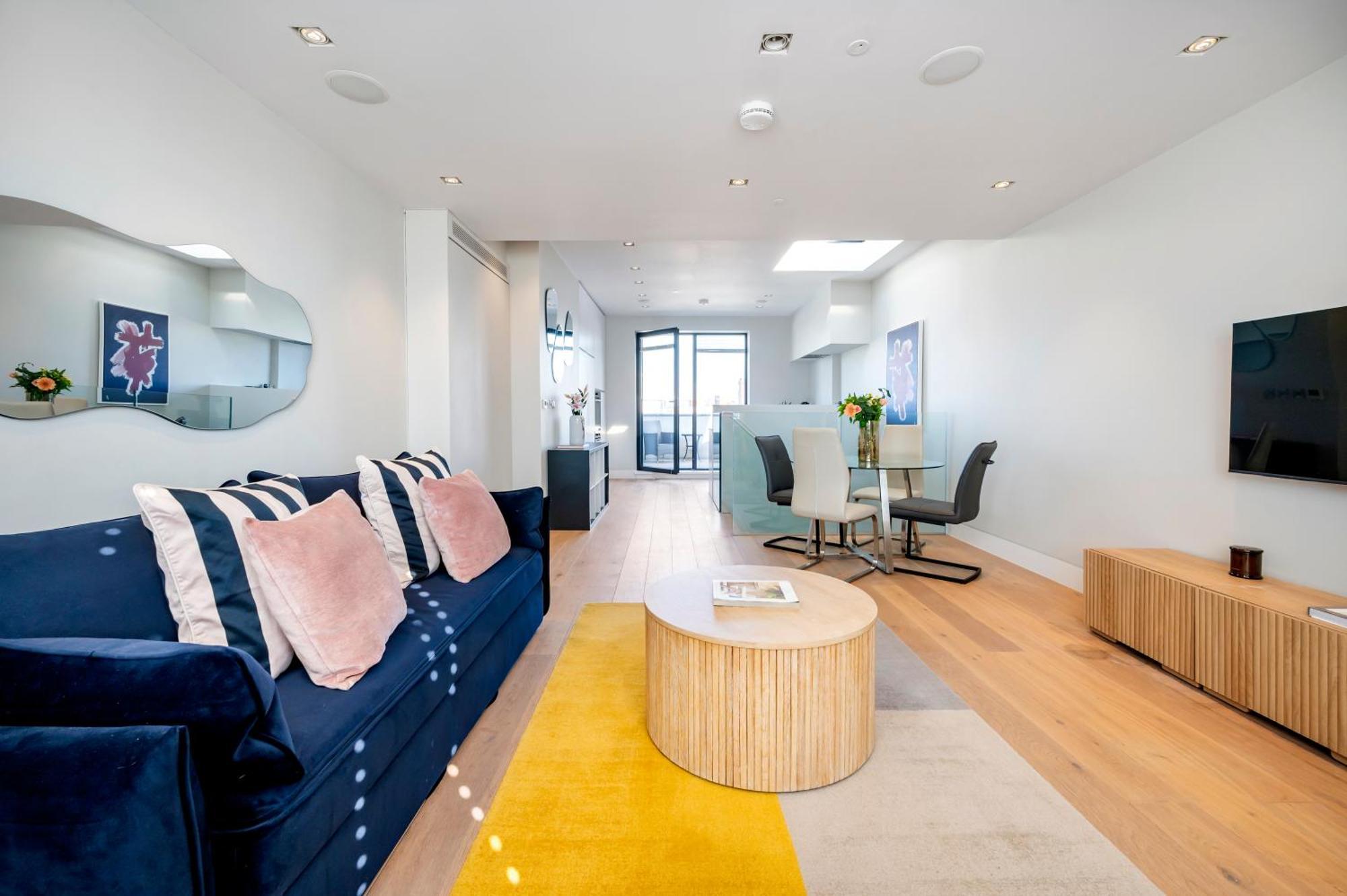 Arcore Premium Bloomsbury *